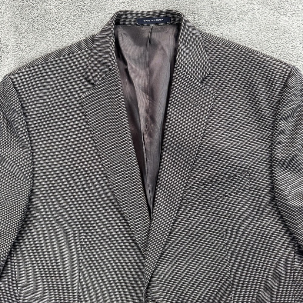 Daniel Cremieux Blazer Jacket Mens 43R Gray Wool Loro Piana Fabric 2 Button